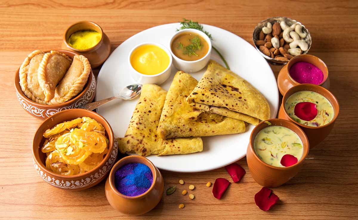 8 Traditional Sweets and Snacks to Enjoy on Holi 2024